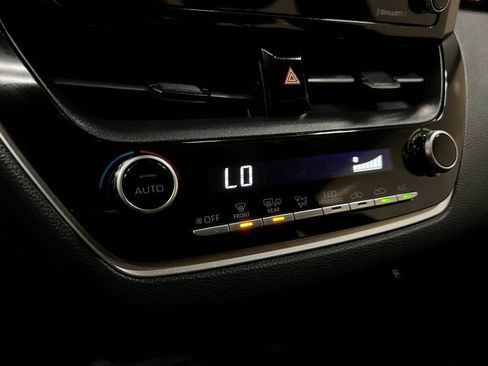 Used 2021 Toyota Corolla LE FWD image 24