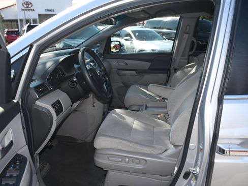 Used 2011 Honda Odyssey EX image 7
