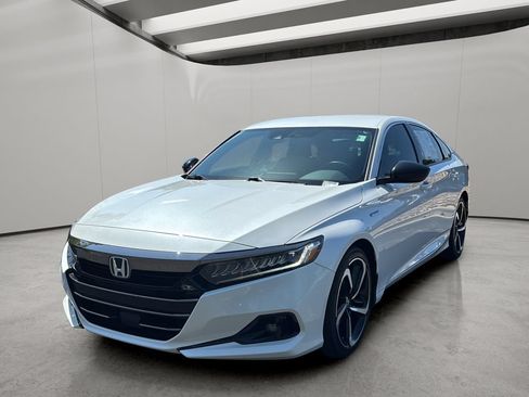 Used 2022 Honda Accord Sport image 1