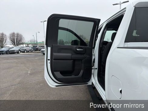 Used 2021 Chevrolet Silverado 2500 Custom w/ Custom Value Package image 30