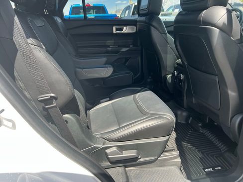 Used 2020 Ford Explorer ST w/ ST High-Performance Pack AWD/4WD image 19