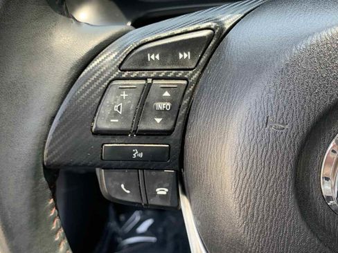 Used 2015 MAZDA MAZDA3 i Touring w/ Technology Package image 15
