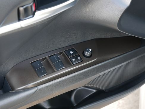 Used 2023 Toyota Camry SE FWD image 19