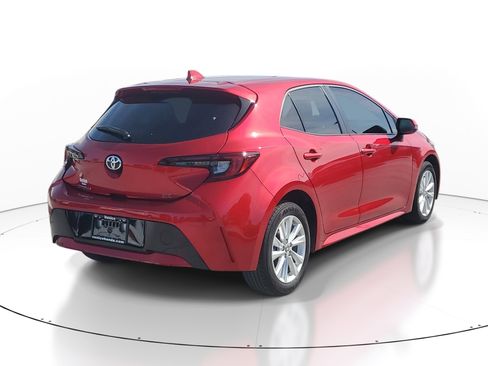 Used 2025 Toyota Corolla SE FWD image 6