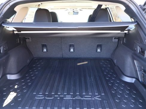 Used 2025 Subaru Outback Limited w/ Tech Package 2 image 21