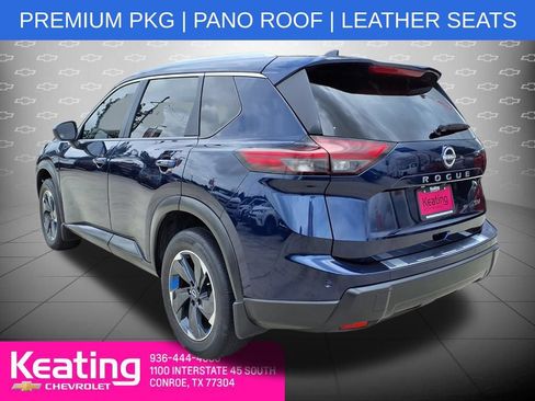 Used 2024 Nissan Rogue SV w/ SV Premium Package FWD image 2