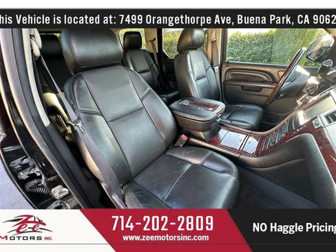 Used 2013 Cadillac Escalade Premium AWD/4WD image 27