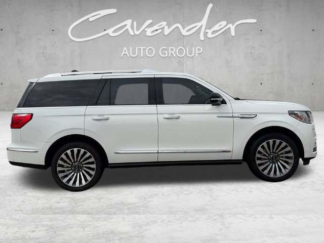 Used 2021 Lincoln Navigator Reserve w/ Luxury Package AWD/4WD image 17