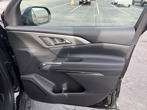 New 2026 Chevrolet Traverse LT w/ Driver Confidence Package image 31