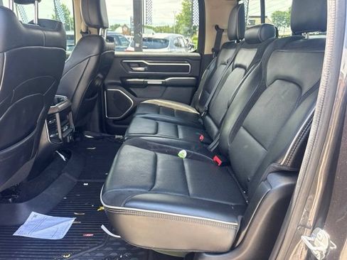 Used 2019 RAM 1500 Laramie AWD/4WD image 14