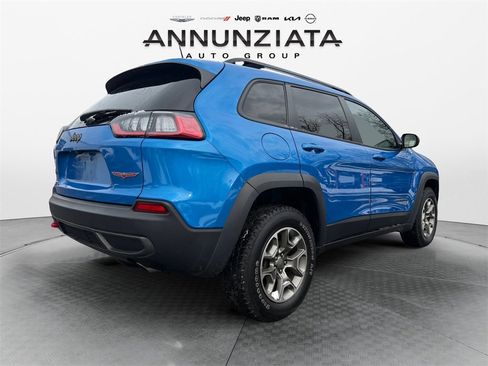 Used 2022 Jeep Cherokee Trailhawk image 5