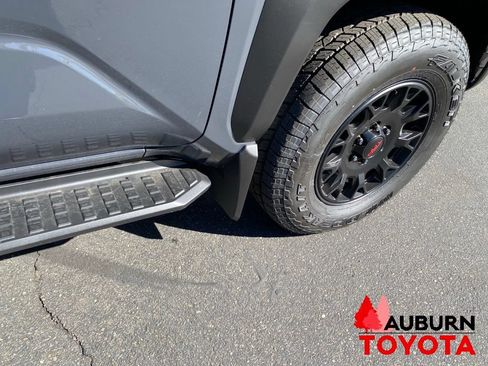 New 2026 Toyota 4Runner TRD Off-Road Premium AWD/4WD image 10
