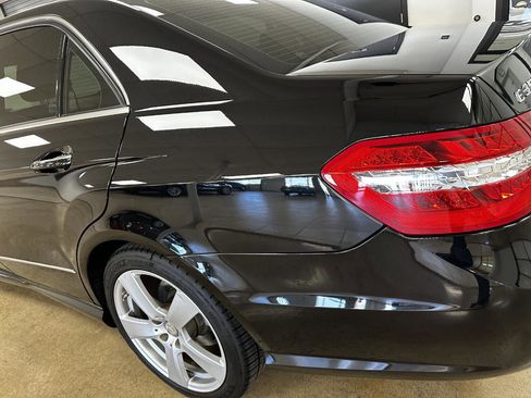 Used 2011 Mercedes-Benz E 350 4MATIC Sedan image 39