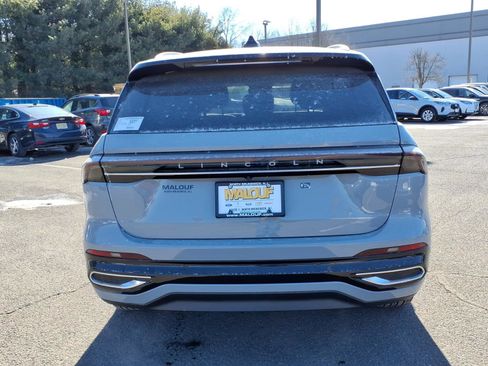 New 2026 Lincoln Nautilus Reserve image 5