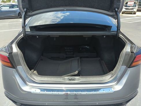 Certified 2023 Nissan Altima 2.5 SR FWD image 19