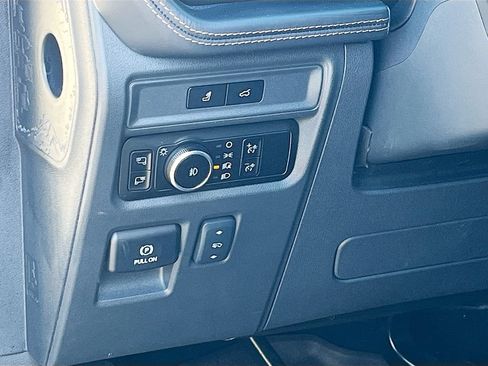 Used 2023 Ford Expedition Platinum AWD/4WD image 10