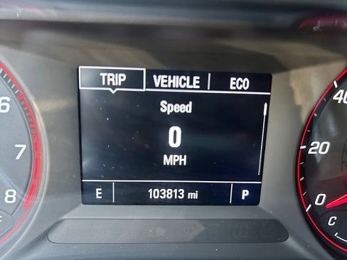 Used 2021 Chevrolet TrailBlazer RS w/ Sun and Liftgate Package FWD image 24