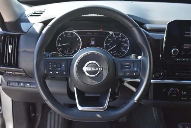 Used 2025 Nissan Pathfinder SV FWD image 19