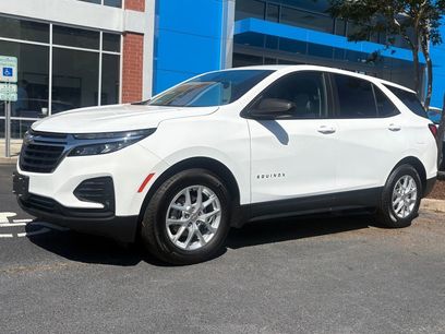 Used 2024 Chevrolet Equinox LS w/ LS Convenience Package