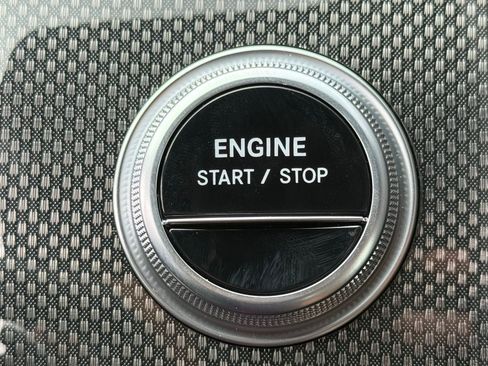 New 2025 Mercedes-Benz GLC 63 AMG S image 23