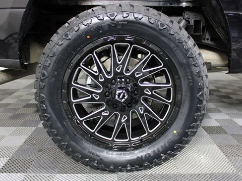 Used 2020 Ford F150 XLT image 11