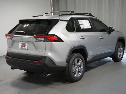 New 2025 Toyota RAV4 XLE image 8