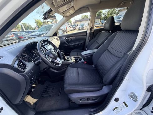Used 2019 Nissan Rogue SV AWD/4WD image 41