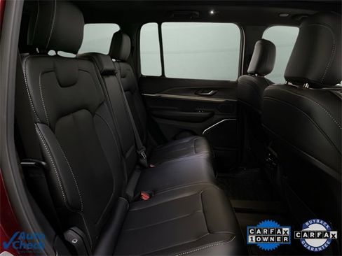 Used 2025 Jeep Grand Cherokee Limited 4xe image 18