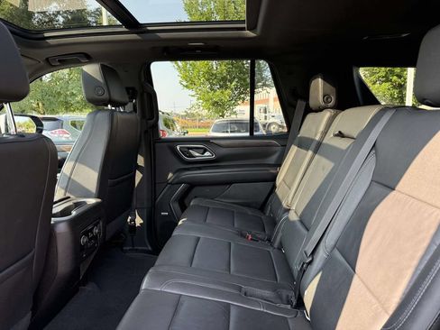 Used 2021 Chevrolet Tahoe Z71 AWD/4WD image 17