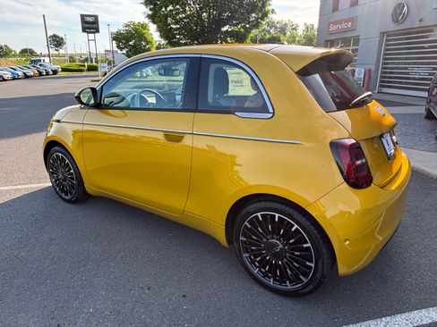 New 2026 FIAT 500 e Icona w/ Quick Order Package 21R FWD image 5