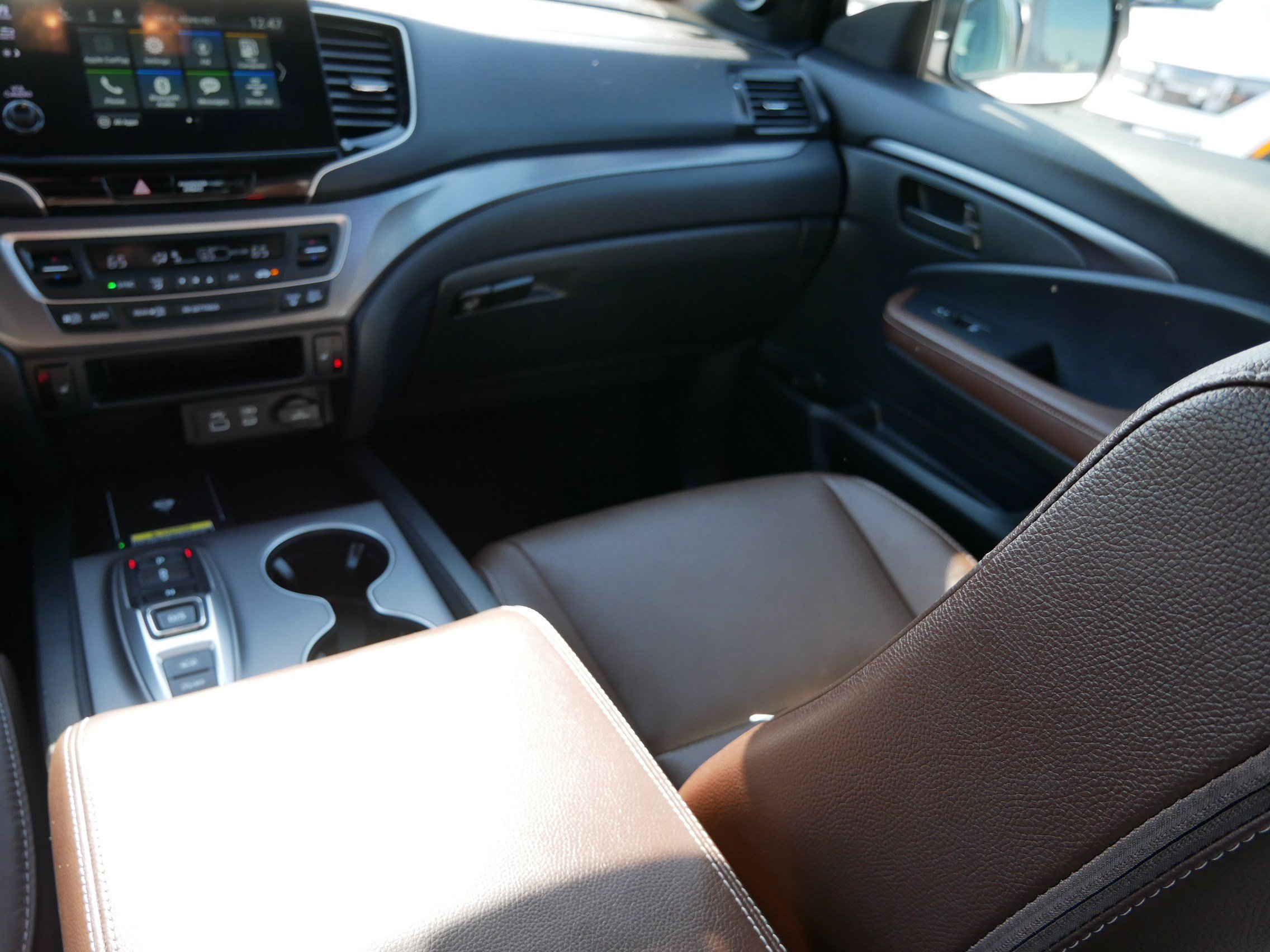 Used 2025 Honda Passport EX-L image 11