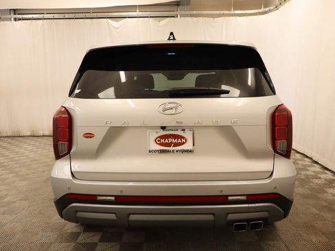 Used 2024 Hyundai Palisade SEL FWD image 5