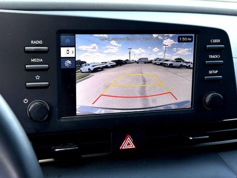 Used 2025 Hyundai Elantra Sport FWD image 22