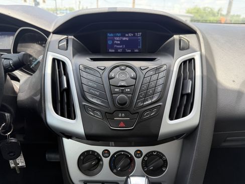 Used 2013 Ford Focus SE FWD image 27