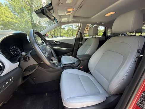 Used 2021 Hyundai Kona Ultimate w/ Cargo Package AWD/4WD image 11