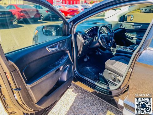 Used 2021 Ford Edge SE FWD image 13