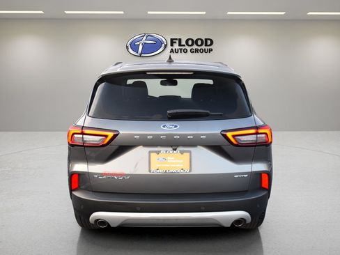 Used 2023 Ford Escape Platinum w/ Premium Technology Package AWD/4WD image 5