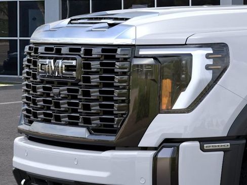 New 2026 GMC Sierra 2500 Denali Ultimate w/ Max Trailering Package image 13