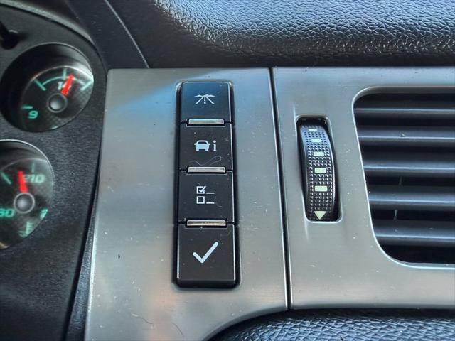 Used 2012 Chevrolet Tahoe LT w/ Suspension Package, Off-Road AWD/4WD image 20