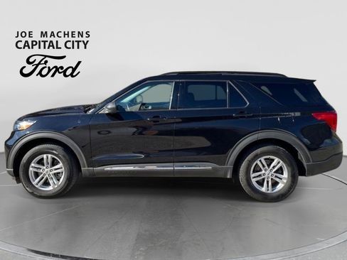 Used 2022 Ford Explorer XLT w/ Equipment Group 202A AWD/4WD image 5