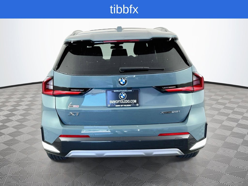 Used 2025 BMW X1 xDrive28i AWD/4WD image 7