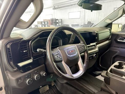 Used 2022 GMC Sierra 1500 Elevation AWD/4WD image 8