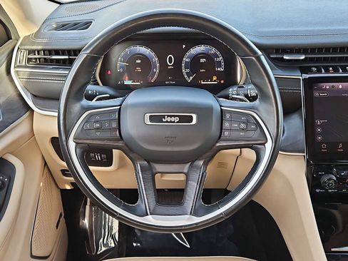 Used 2021 Jeep Grand Cherokee L Limited image 23