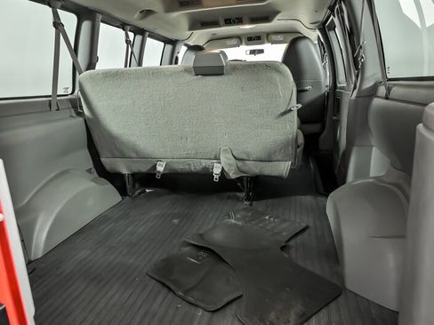 Used 2014 GMC Savana 1500 LT w/ LT Preferred Equipment Group image 14