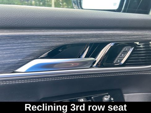 Used 2023 Jeep Wagoneer Series III w/ Preferred Equipment Group image 38