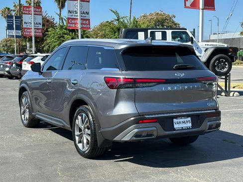 Used 2022 INFINITI QX60 Luxe w/ Cargo Package FWD image 4