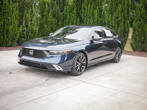 New 2026 Honda Accord Touring image 5