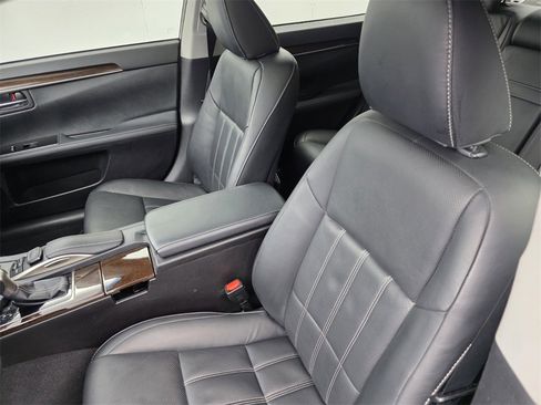 Used 2018 Lexus ES 350 w/ Luxury Package w/Wood Trim image 11