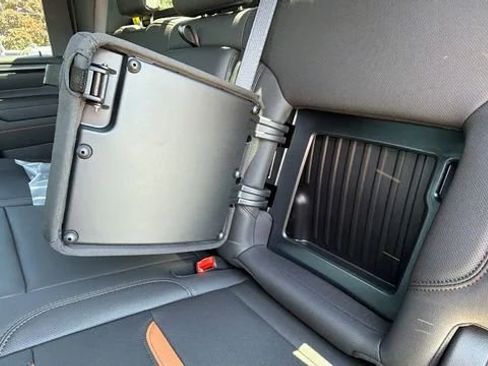 New 2026 GMC Sierra 2500 AT4 AWD/4WD image 37