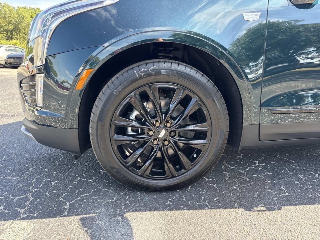 New 2026 Cadillac XT5 Premium Luxury w/ LPO, ONYX Package AWD/4WD image 10